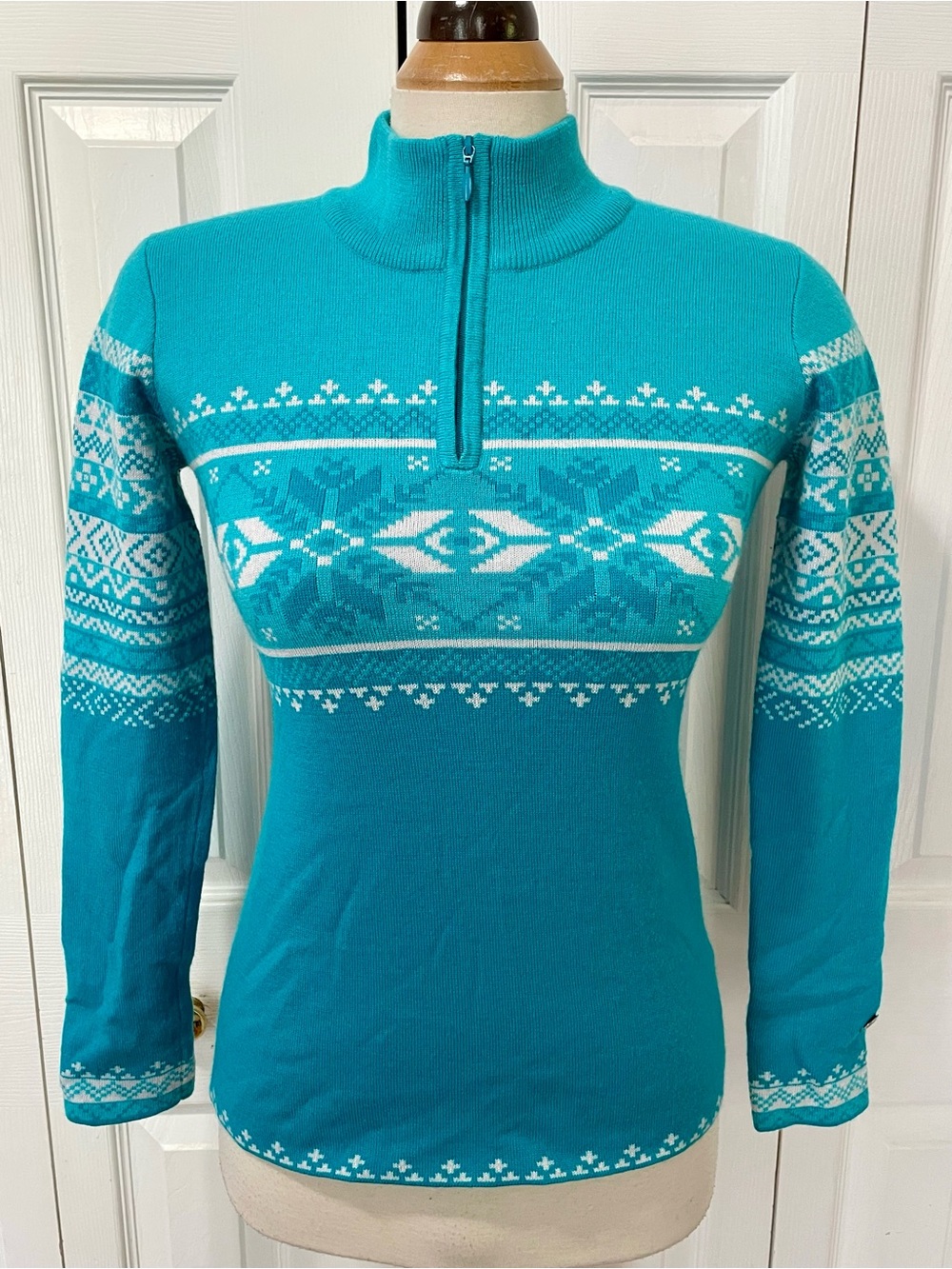 Obermeyer Teal and White Nordic Zip-Front Sweater